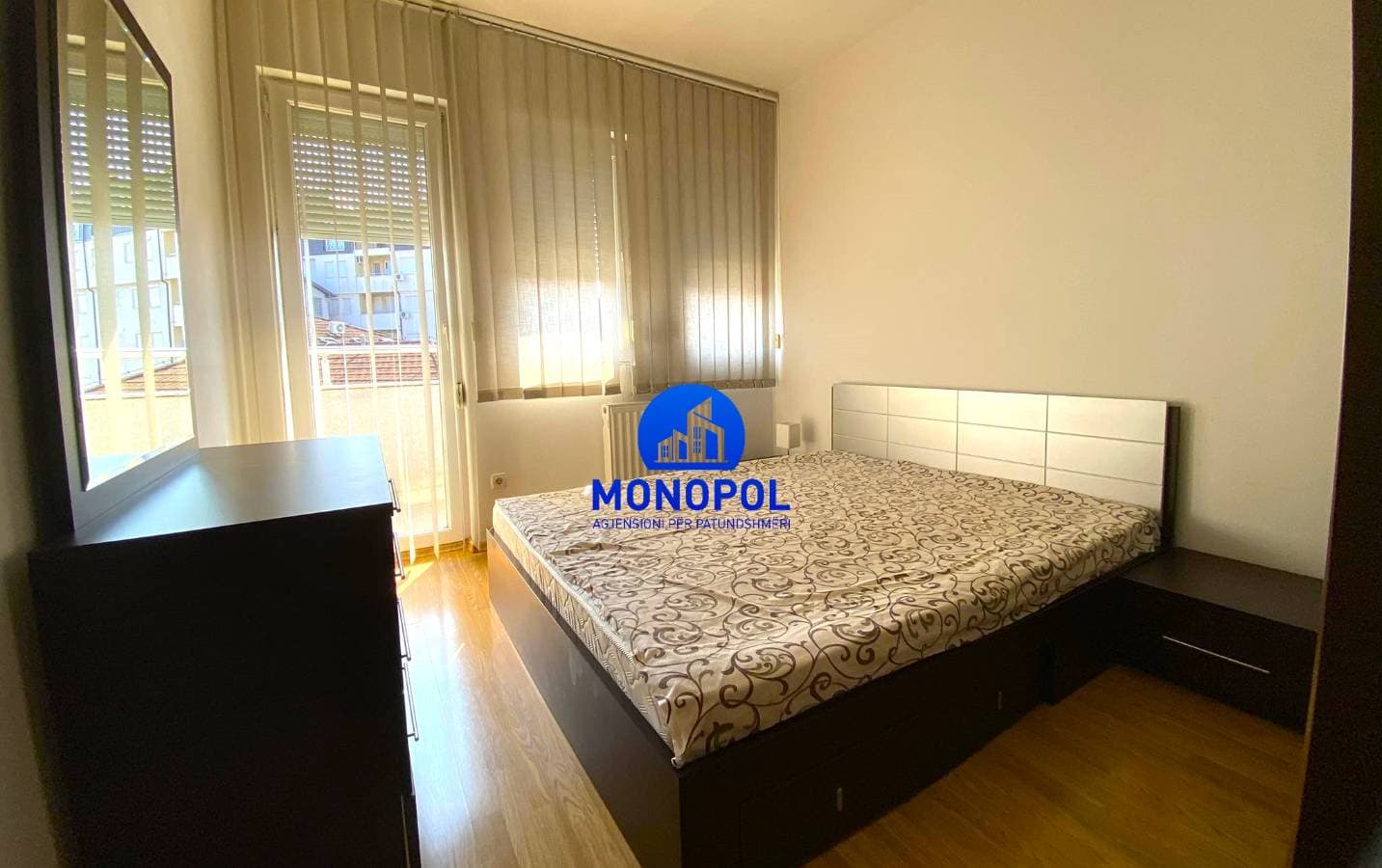 Prona #39906 miniaturë 2