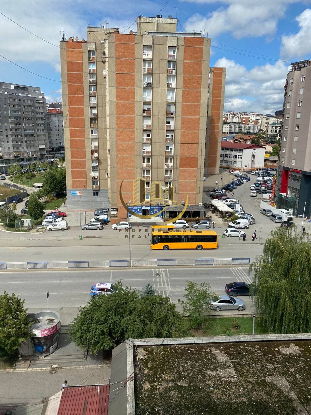 Prona #29440 miniaturë 1