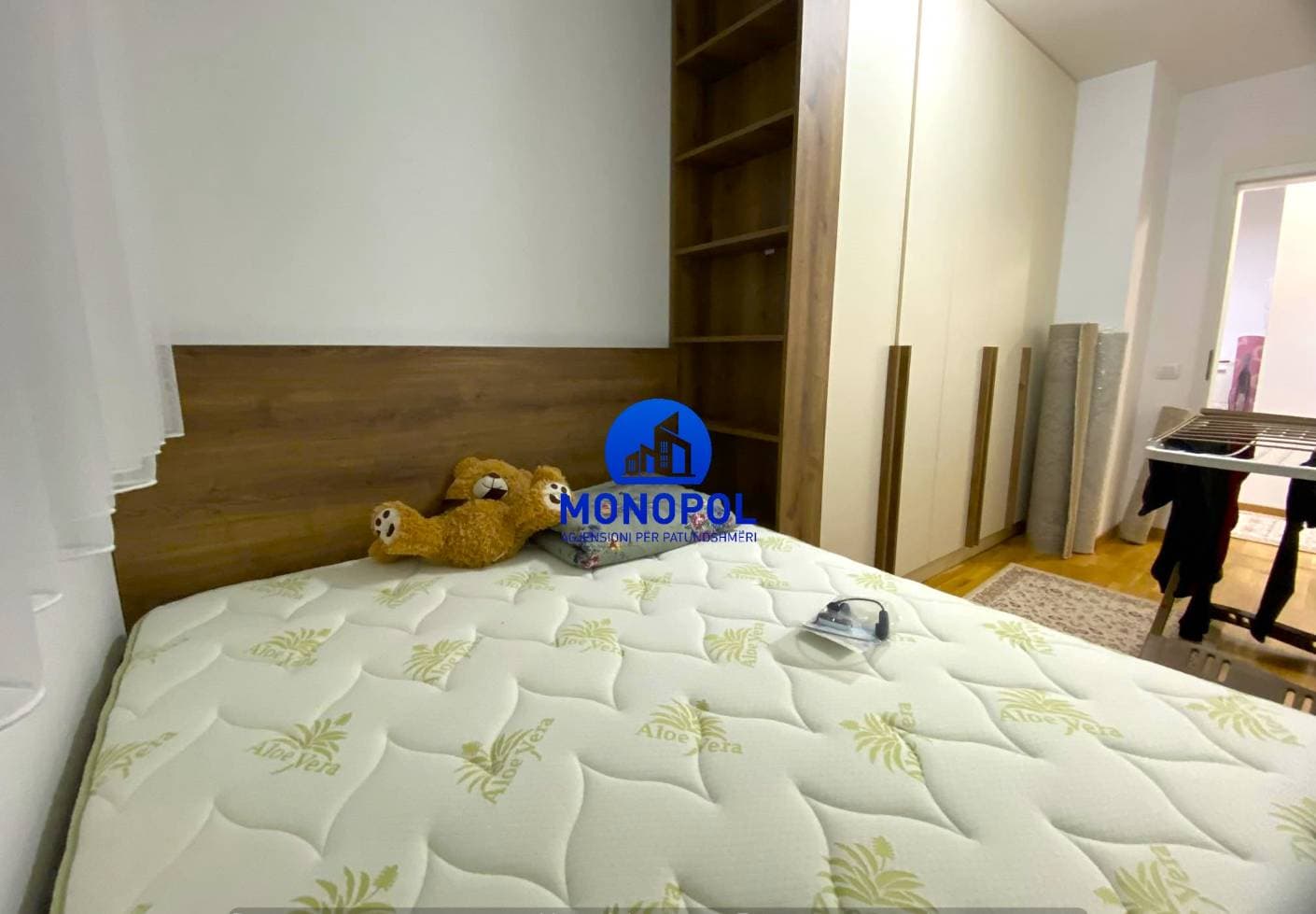 Prona #23931 miniaturë 2