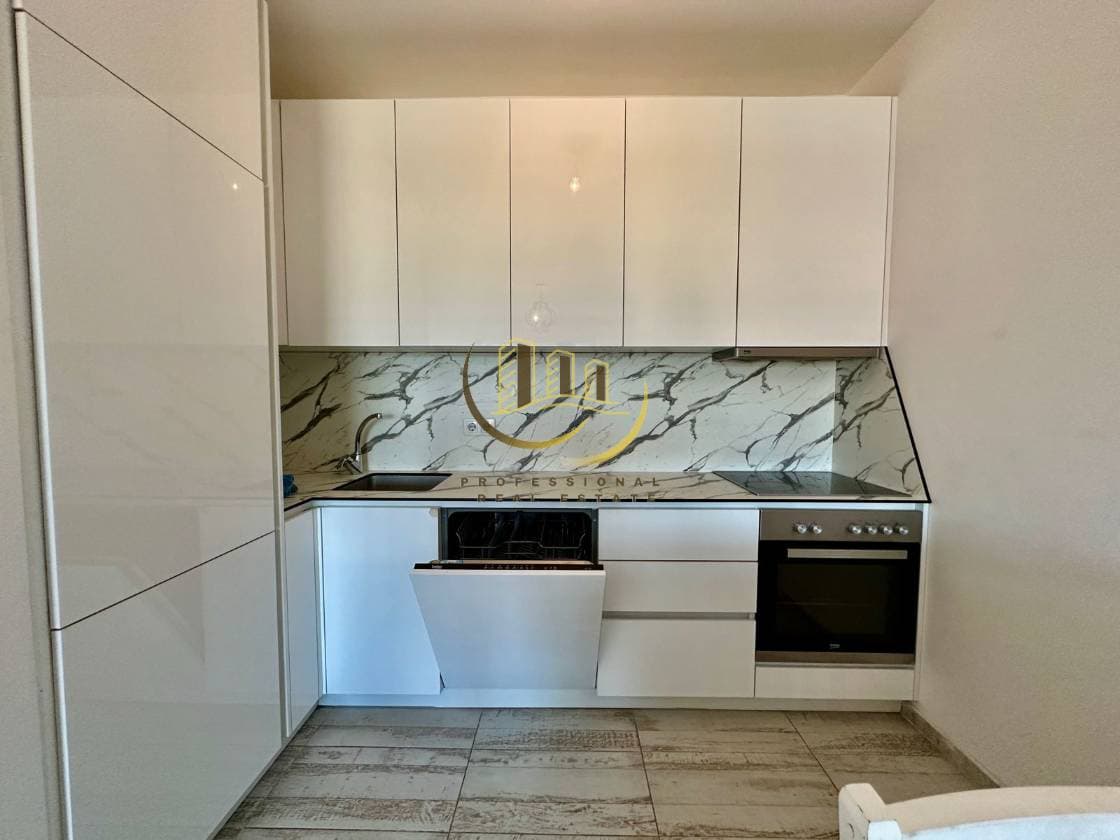 Prona #47323 miniaturë 3