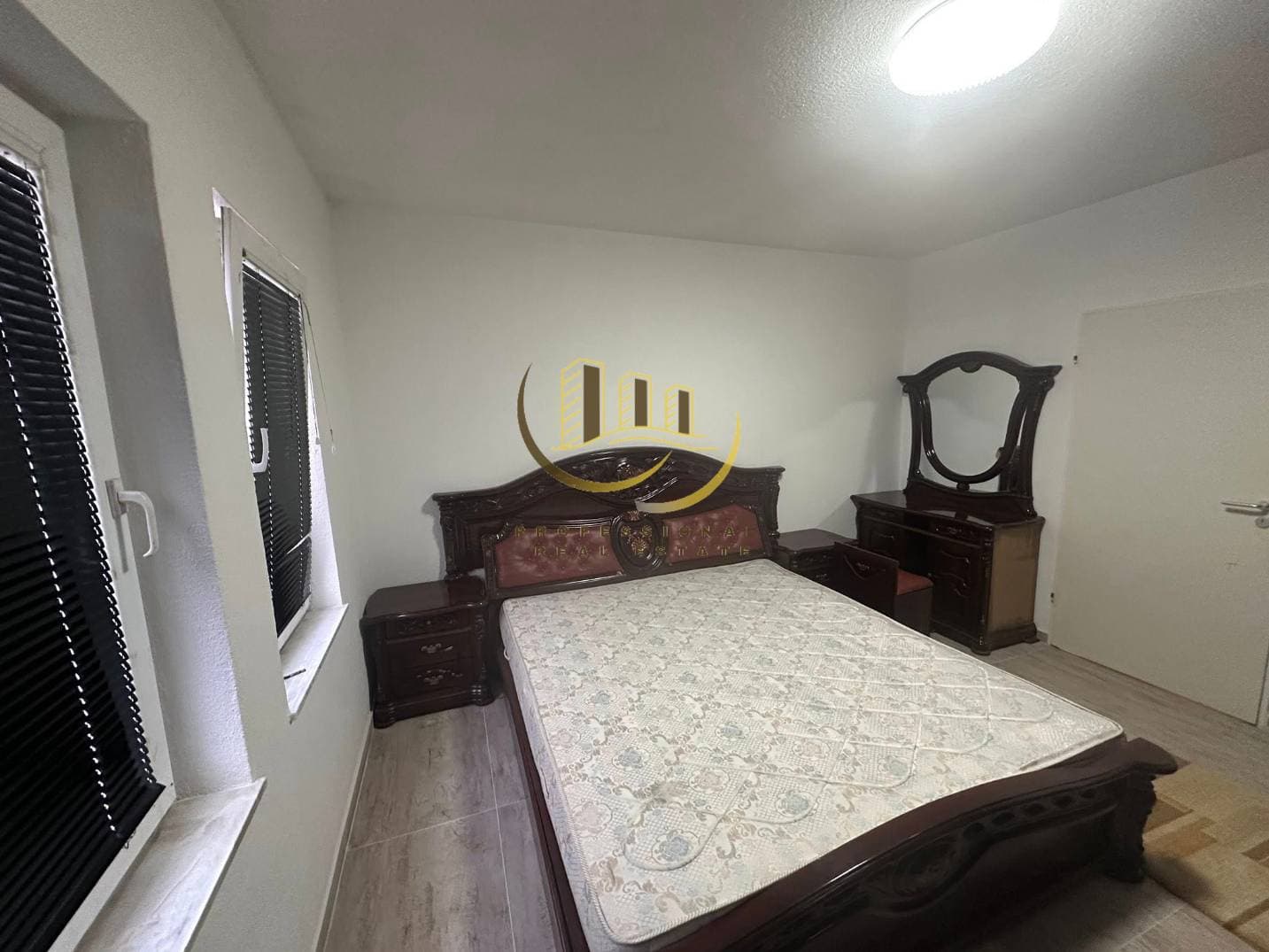 Property #49553 thumbnail 3