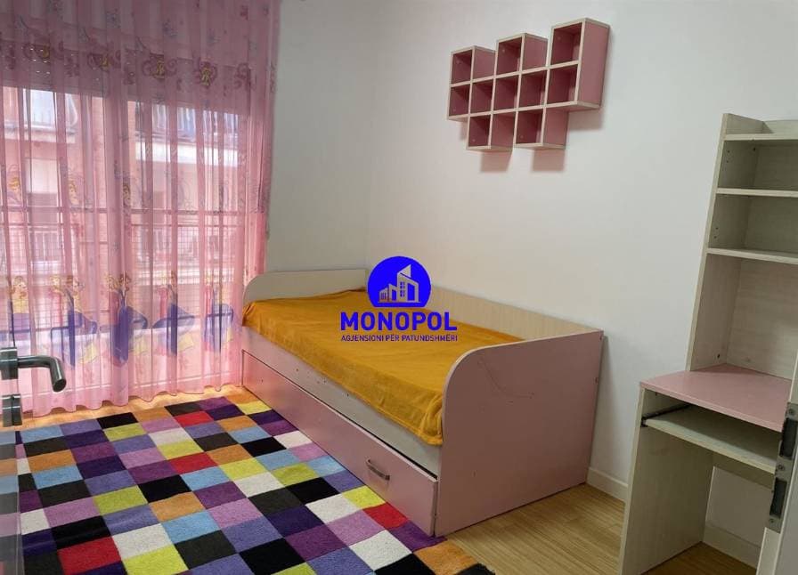 Prona #39716 miniaturë 2
