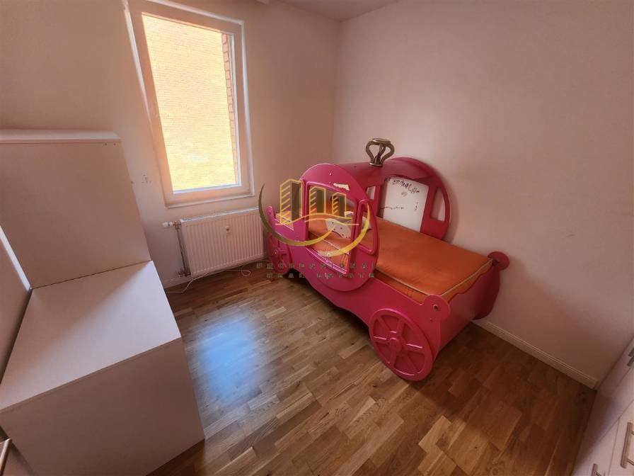Prona #43069 miniaturë 1