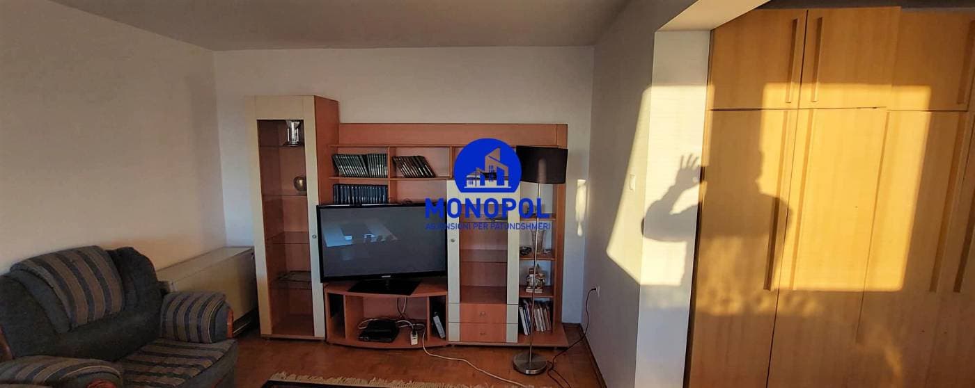 Prona #20356 miniaturë 2