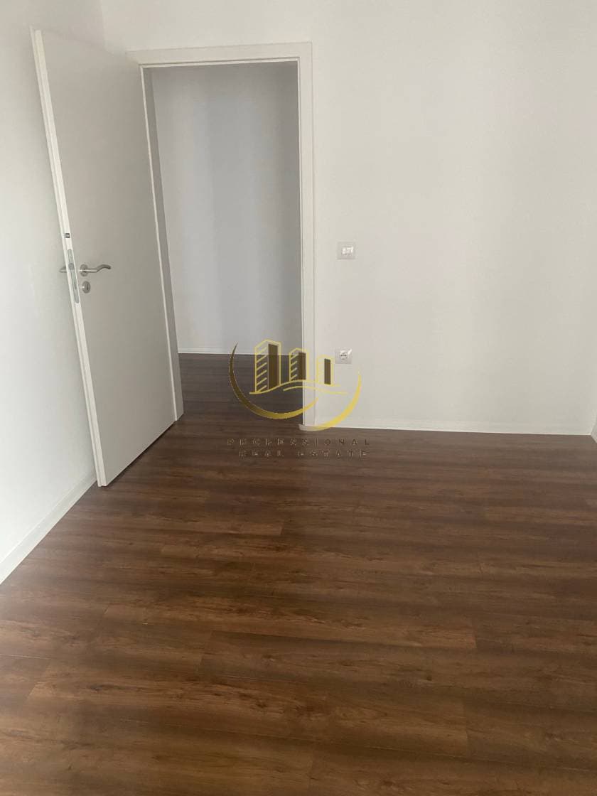 Prona #29962 miniaturë 4