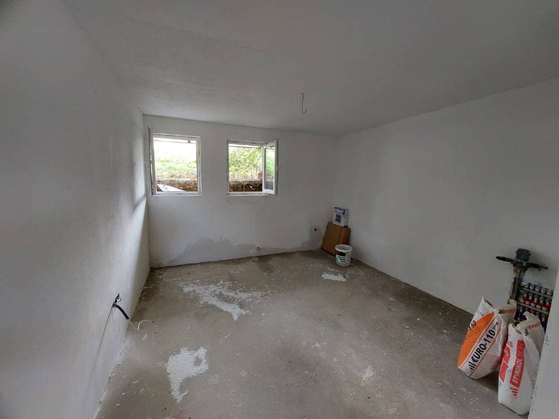 Property #23452 thumbnail 2