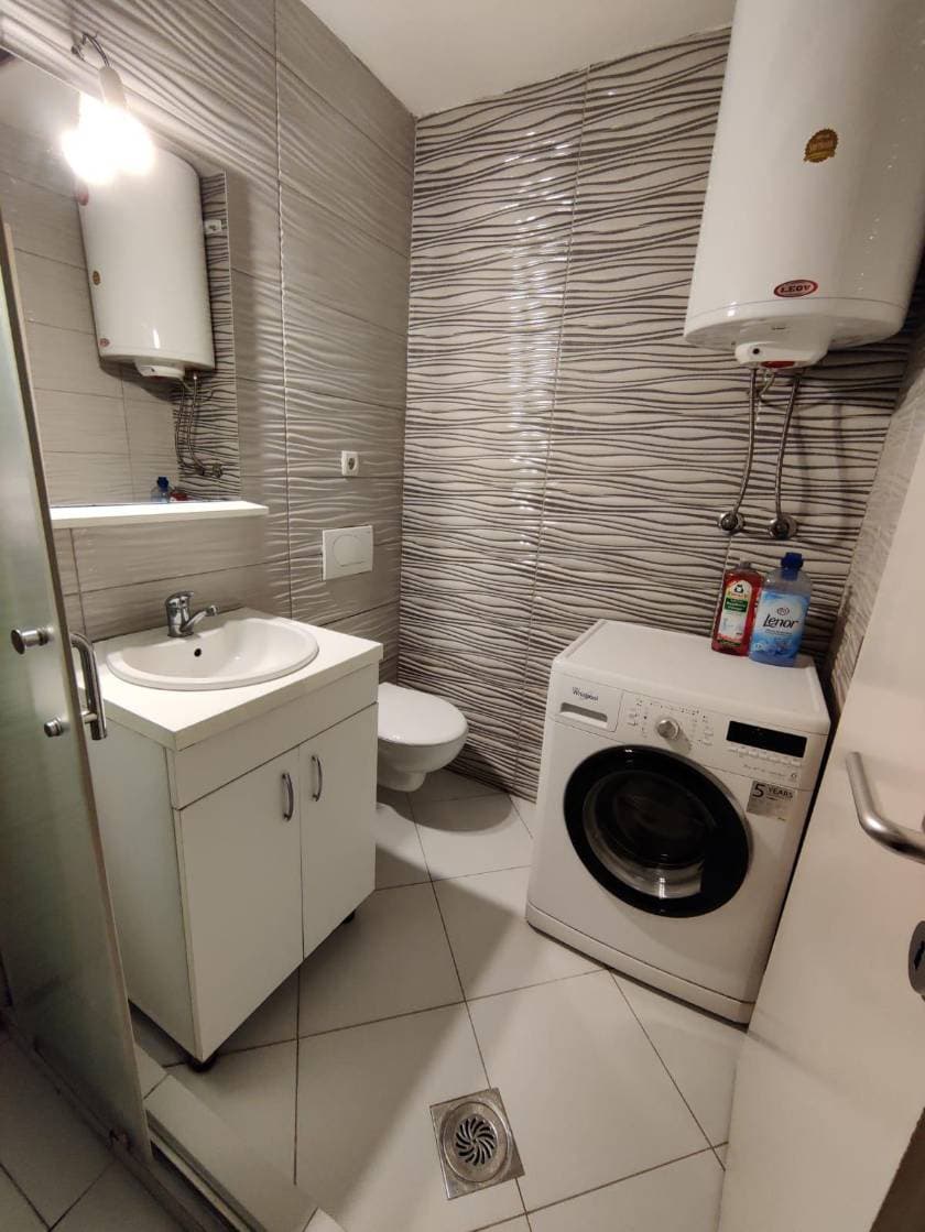 apartment 77m² for RENT in tophane thumbnail 3