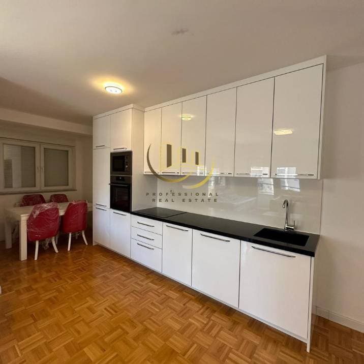Property #30413 thumbnail 2