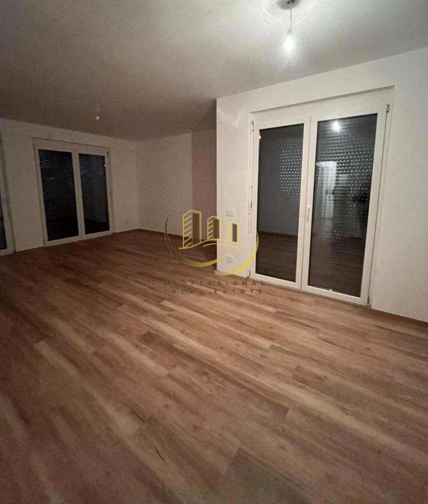 Property #37003 thumbnail 1