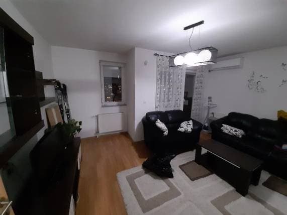 Banesë 60m² me QIRA në bregu i diellit miniaturë 1