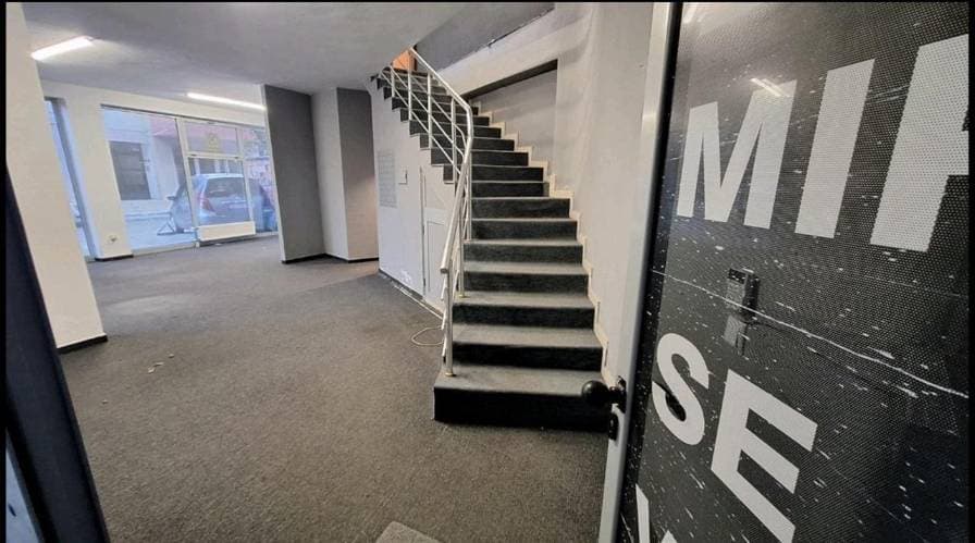 commercial unit 118m² for RENT in vëllusha thumbnail 1