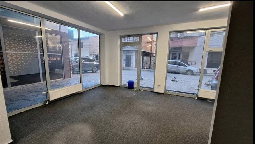 commercial unit 118m² for RENT in vëllusha thumbnail 7