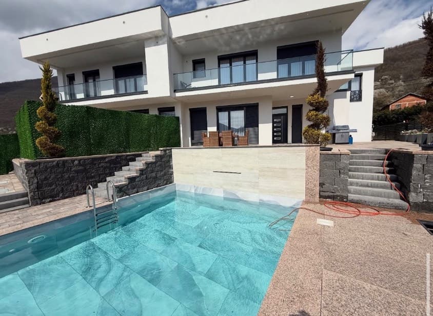tourist villa in Peje, 2 rooms, левоша neighborhood