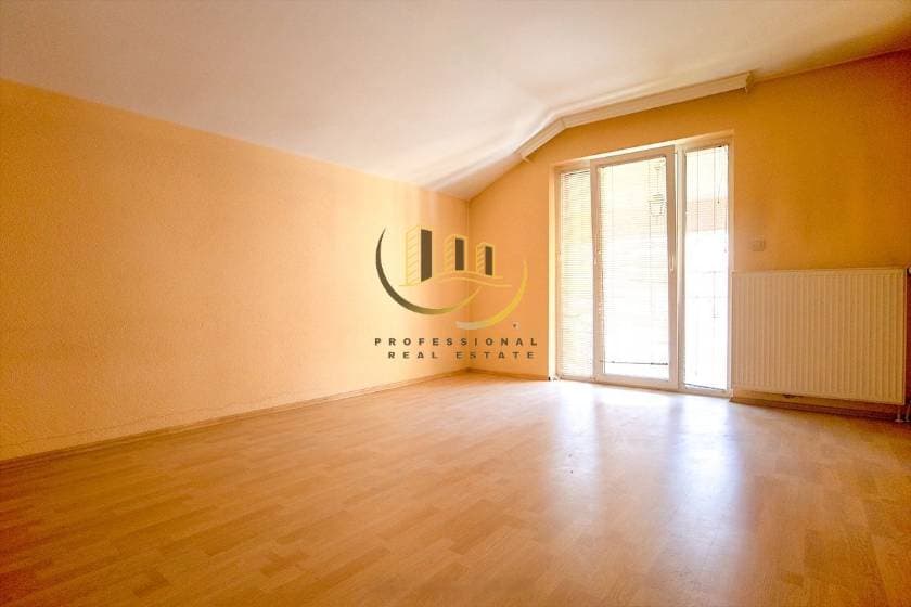 Property #45003 thumbnail 3