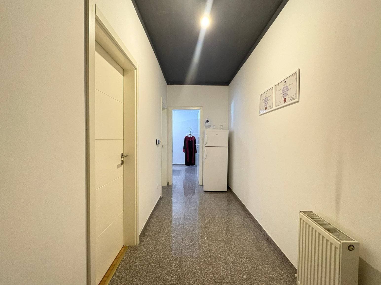 office 60m² for RENT in bregu i diellit thumbnail 4