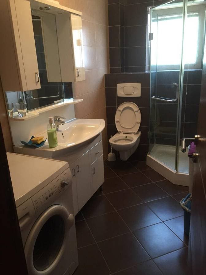 Zyrë 70m² me QIRA në qafa miniaturë 4