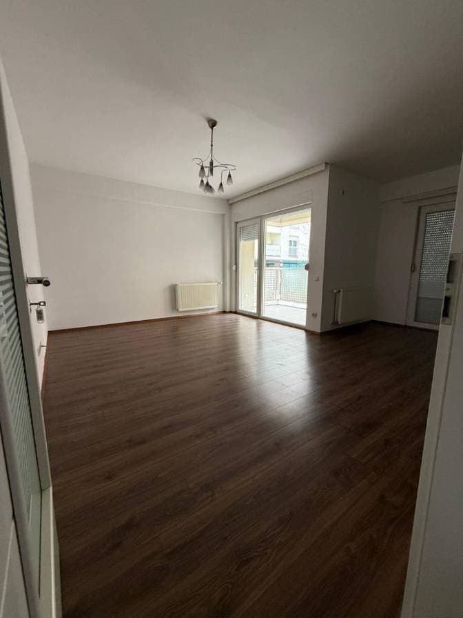 office 84m² for RENT in bregu i diellit thumbnail 4