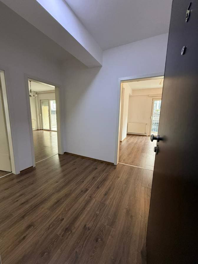 office 84m² for RENT in bregu i diellit thumbnail 3
