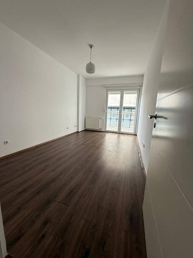 office 84m² for RENT in bregu i diellit thumbnail 6