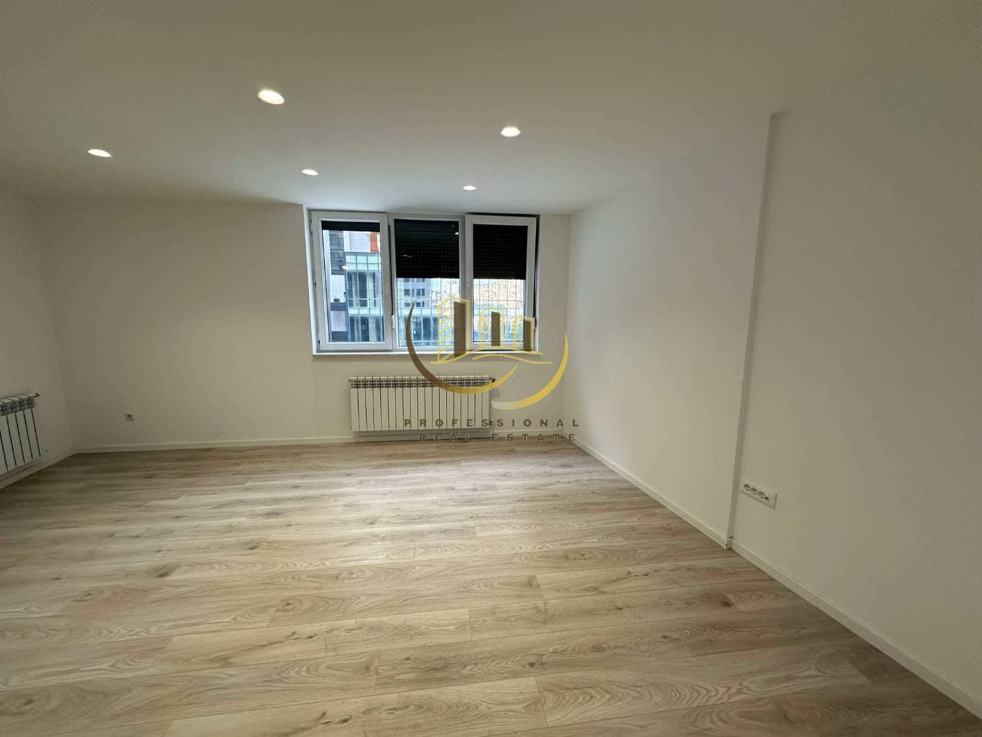 Property #32067 thumbnail 1