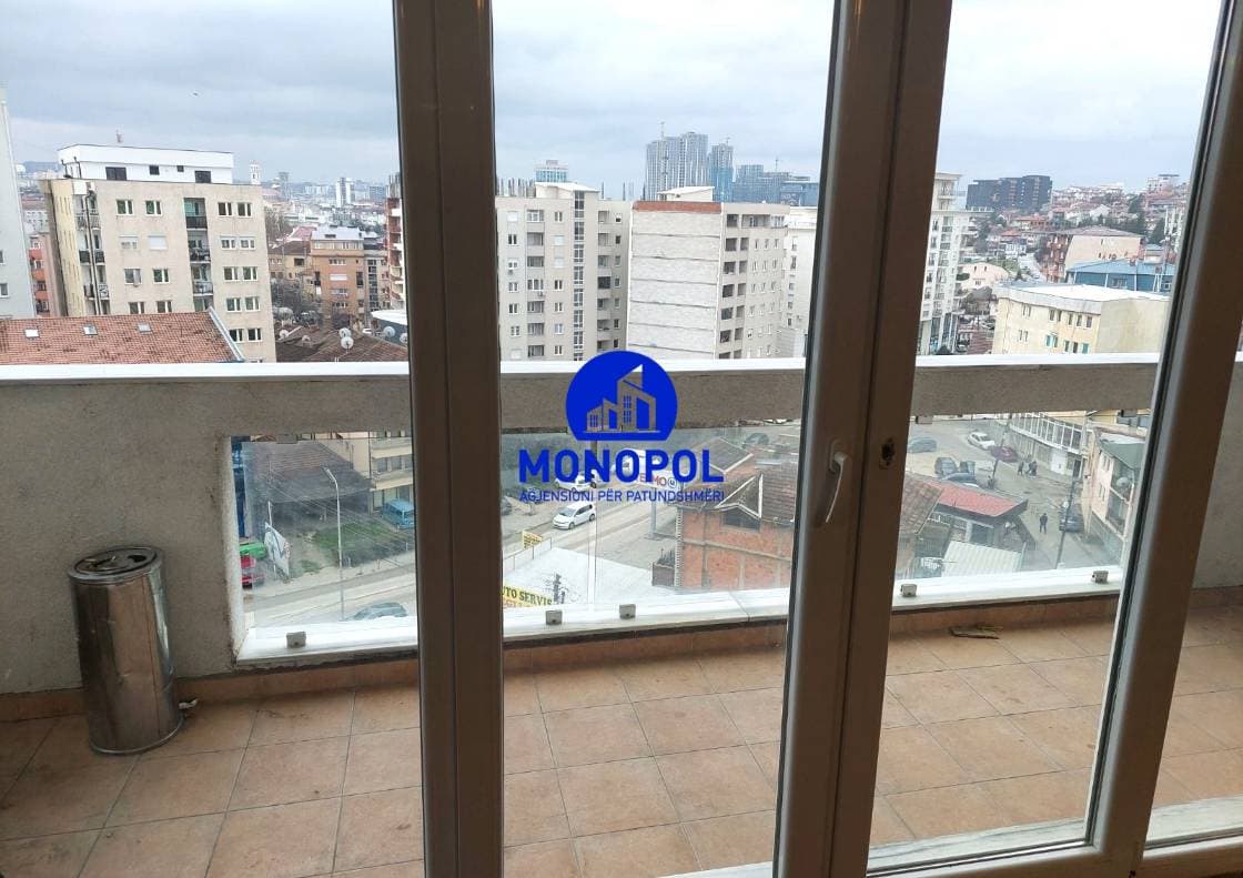 office 130m² for RENT in tophane thumbnail 4