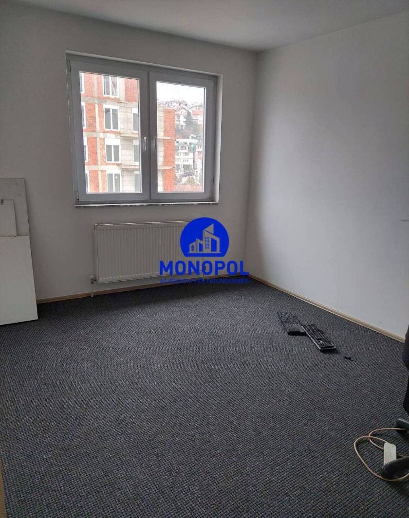office 130m² for RENT in tophane thumbnail 8